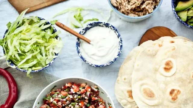 Exploring the Health Aspects of Sour Cream in Your Diet